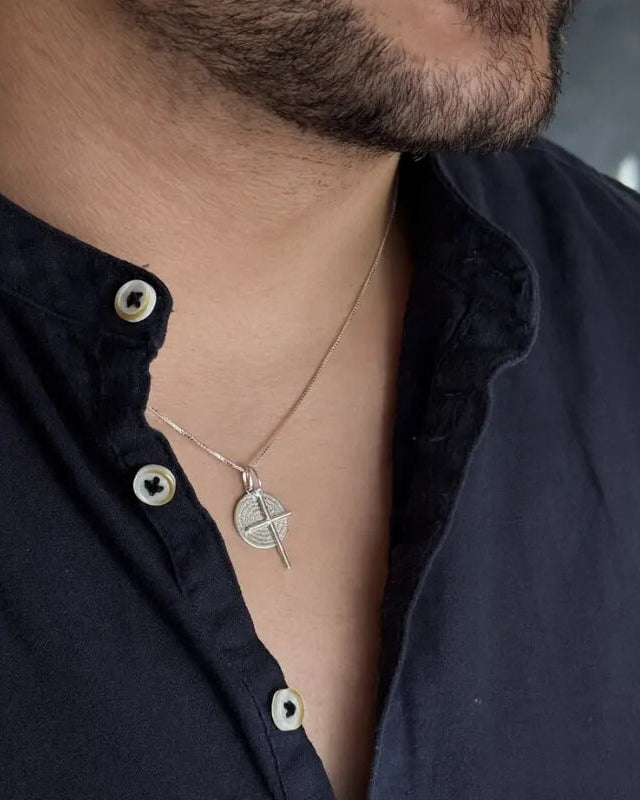 Colar Pater Noster em Prata 925 – Medalha Pai Nosso e Crucifixo